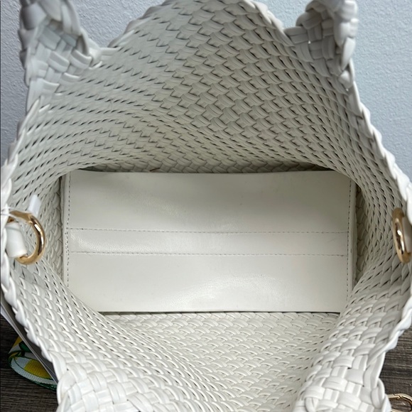 Ahdorned | Vegan Tote Bag w/ Lemon Removable Crossbody Strap ๐ - Picture 12 of 16